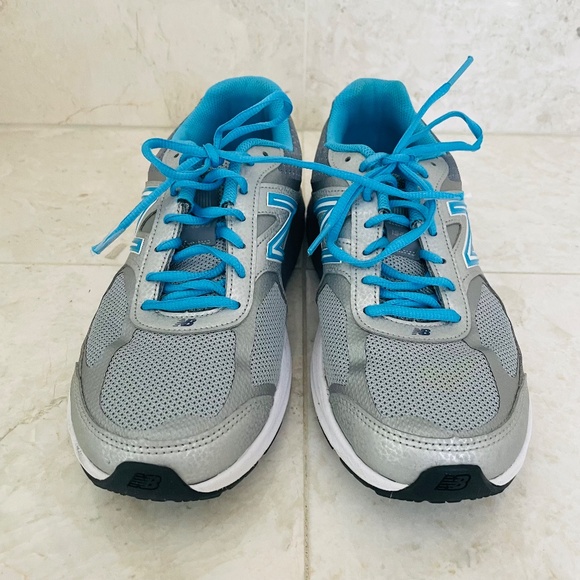 NEW BALANCE {10.5} Running Shoe 1540v3 Gray and Blue - Picture 3 of 12